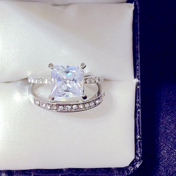 ๐Stunning Princess Cut White Sapphire Gemstone Silver Engagement Wedding Set - Picture 6 of 15